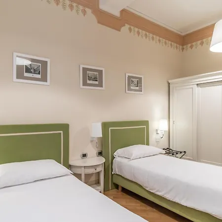 Casa Isolani Luxury Rooms Piazza Maggiore 1 Bologna Exterior photo