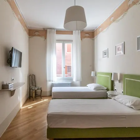 Casa Isolani Luxury Rooms Piazza Maggiore 1 Bologna Exterior photo
