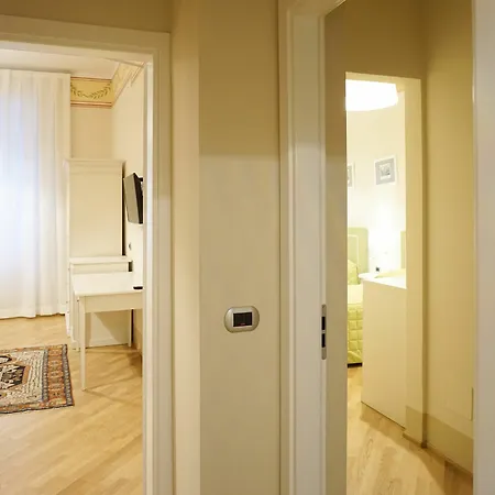Casa Isolani Luxury Rooms Piazza Maggiore 1 Bologna Exterior photo