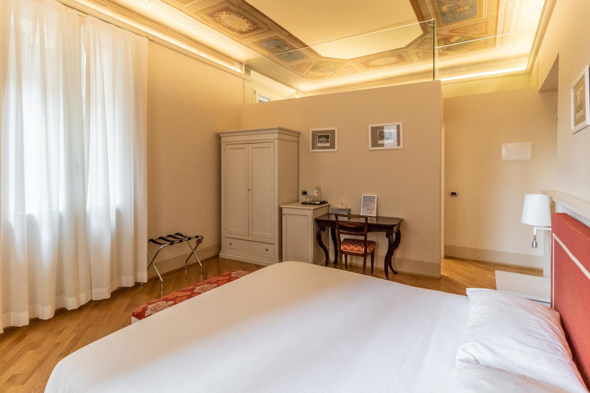 Casa Isolani Luxury Piazza Maggiore 1 Maison d'hôtes Bologne