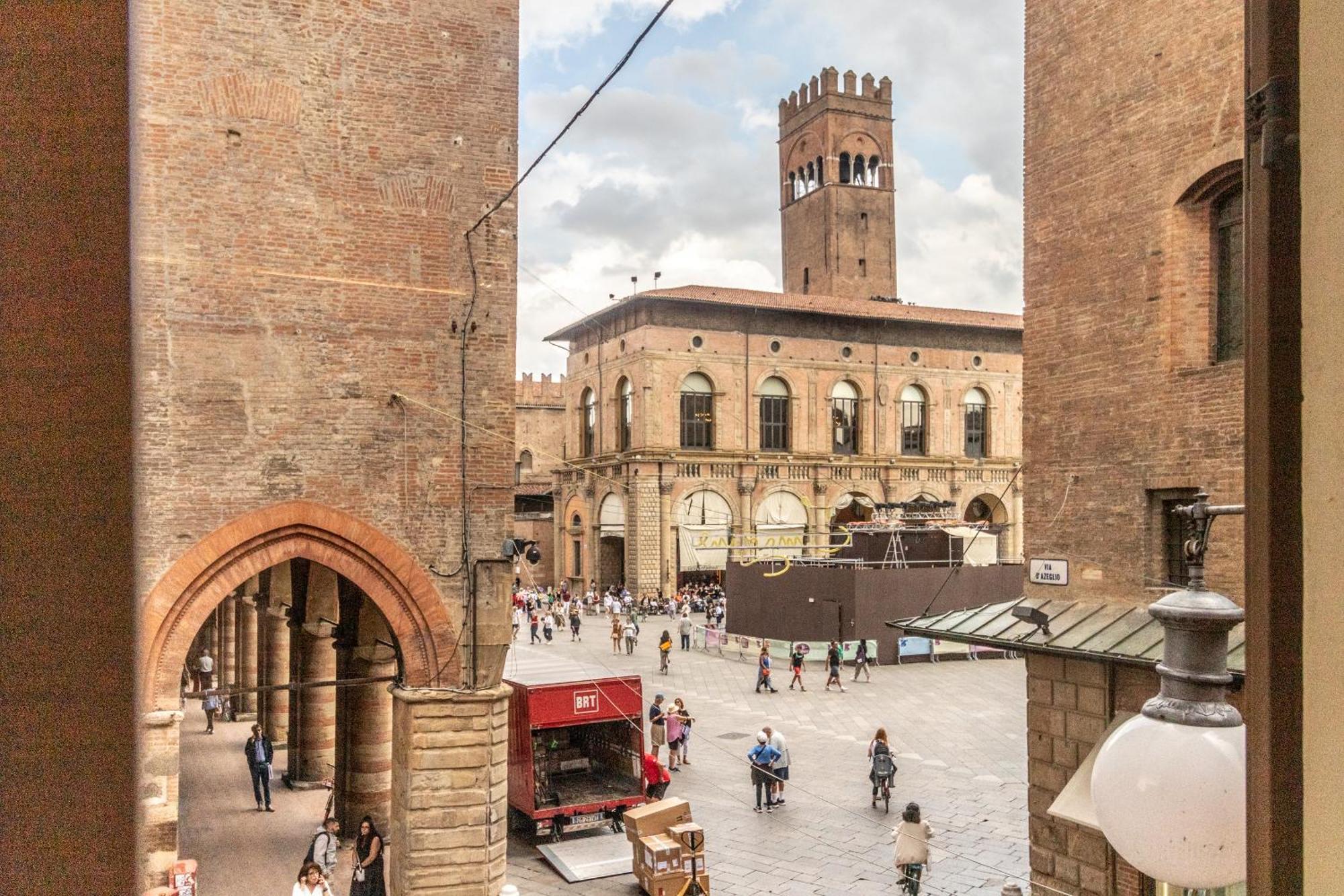 Casa Isolani Luxury Piazza Maggiore 1